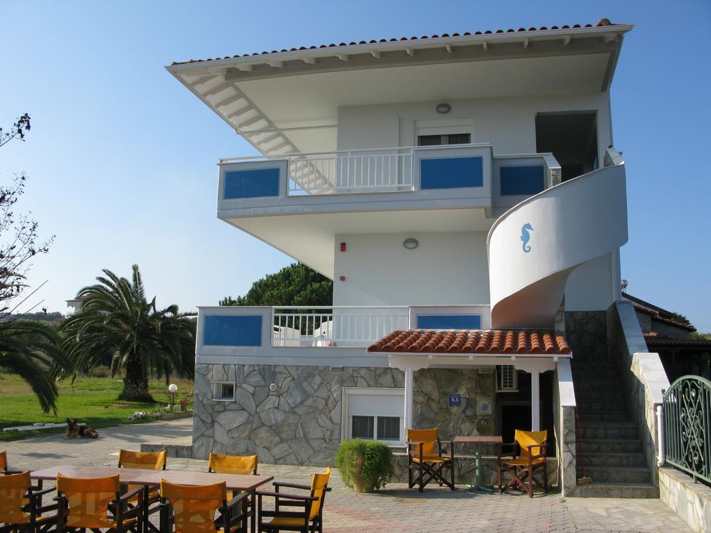 Seaview Aparthotel Nea Poteidaia Exterior foto